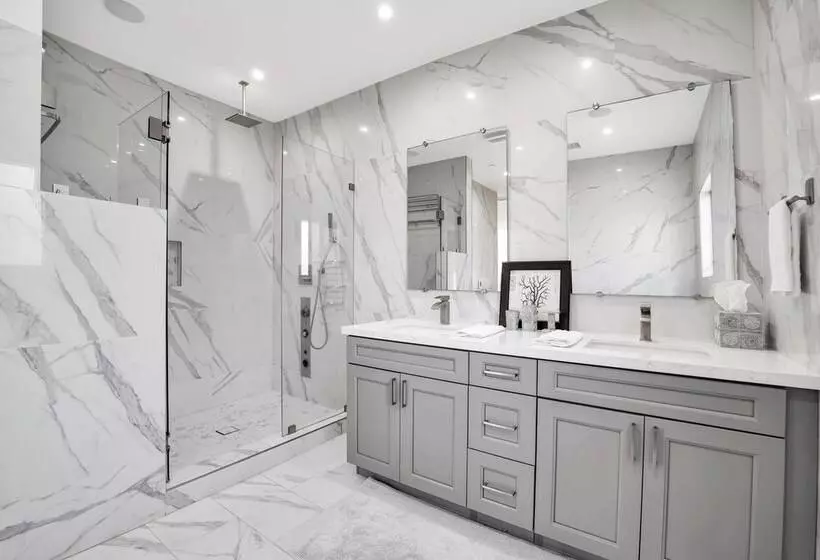 Wellesley By Avantstay 2 Miles To Beach