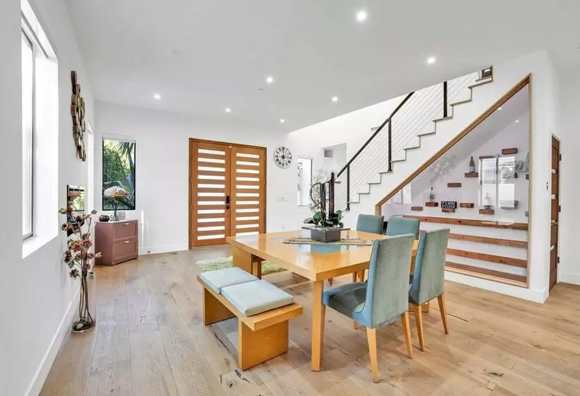 Wellesley By Avantstay 2 Miles To Beach