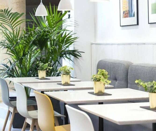 בית מלון כפרי La Cour Carrée