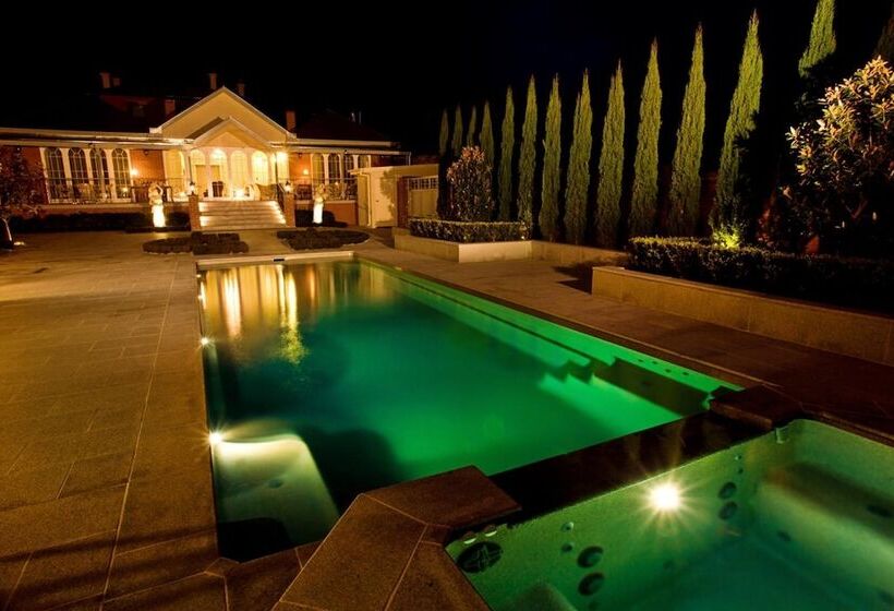 צימר Freeman On Ford