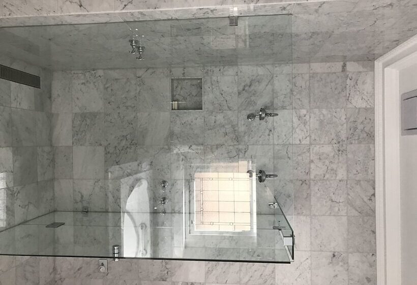 צימר Freeman On Ford