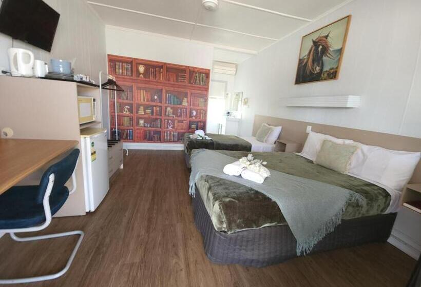 Charters Towers Motel