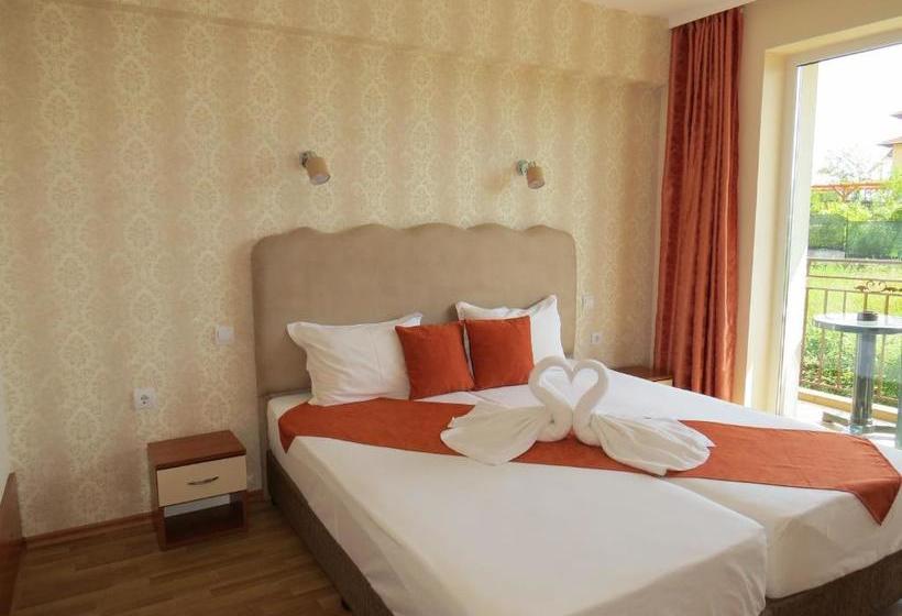 Family Hotel Dayana Beach