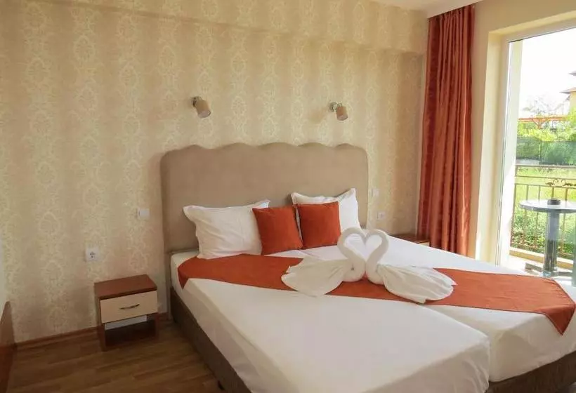 Family Hotel Dayana Beach