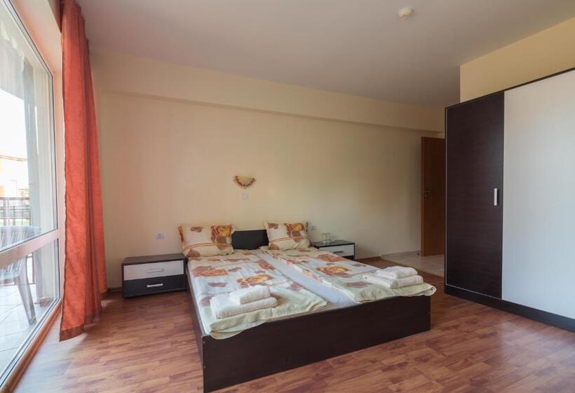 Family Hotel Dayana Beach