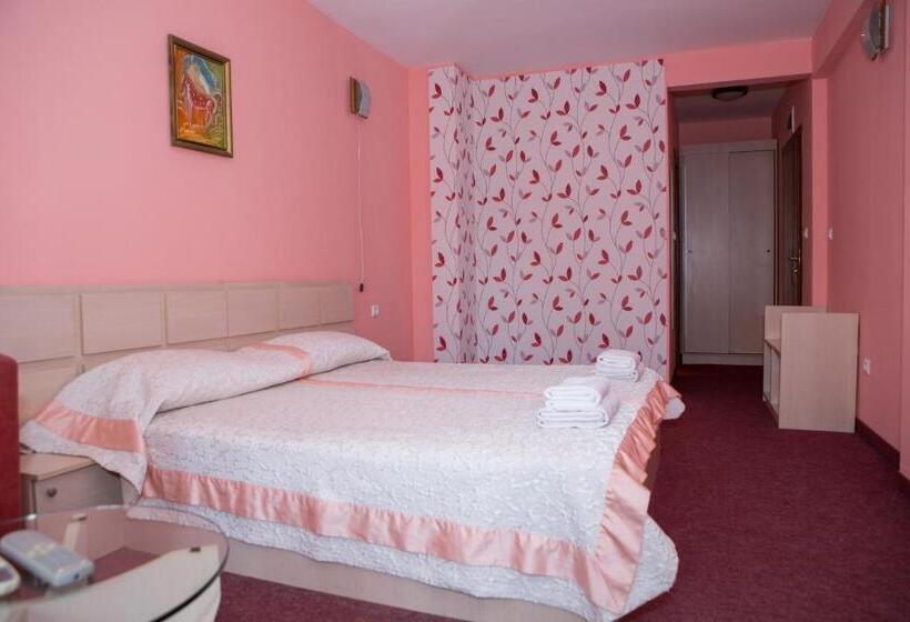 Hotel семеен хотел сокол