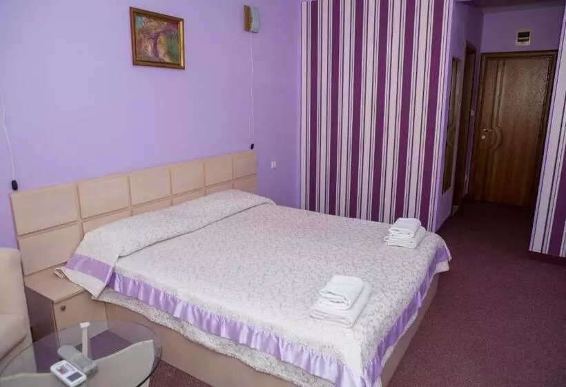هتل семеен хотел сокол