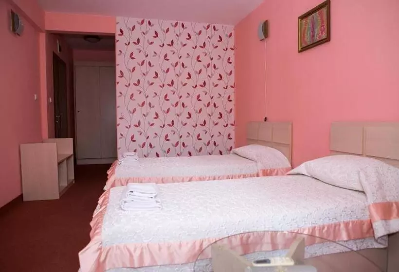 هتل семеен хотел сокол