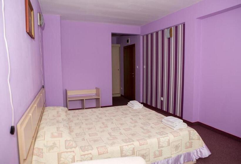 Hotel семеен хотел сокол