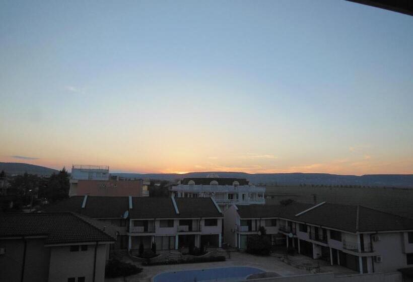 בית מלון כפרי Ankor