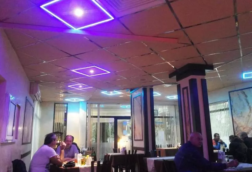 Hotel Eos