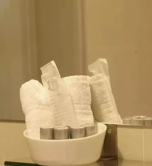 هتل Executive Rooms And Suites Play
