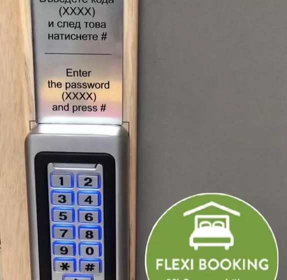 هتل Executive Rooms And Suites Play