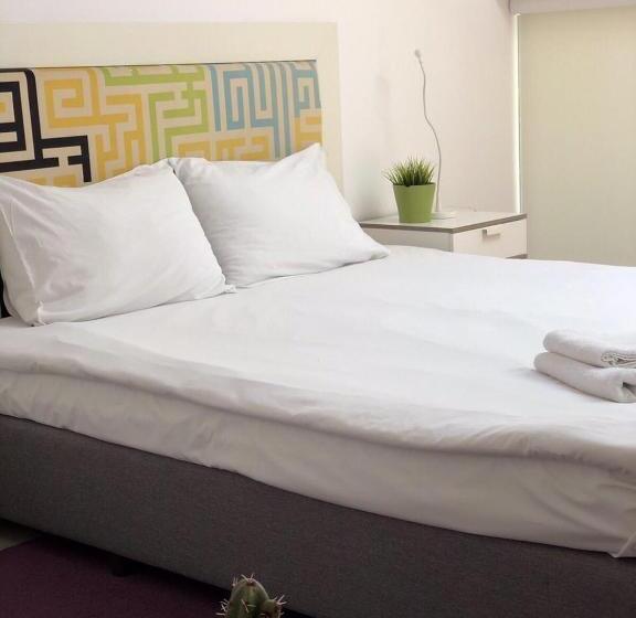 호텔 Executive Rooms And Suites Play