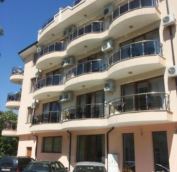 فندق Golden Lion