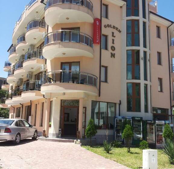 فندق Golden Lion
