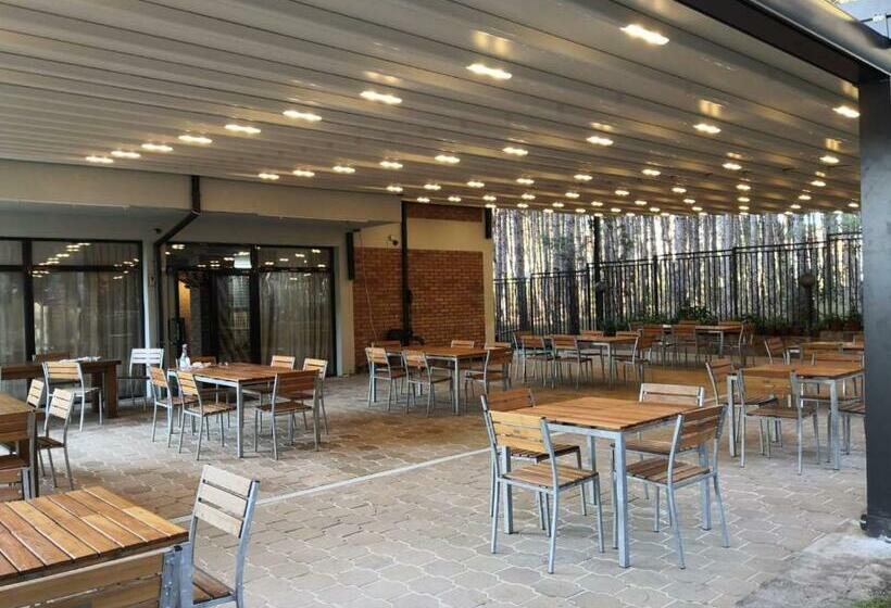 فندق Jack Family