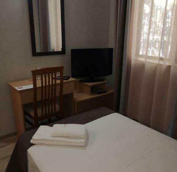 فندق Jack Family