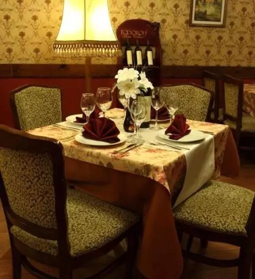 Hotelli Minaliat Vek