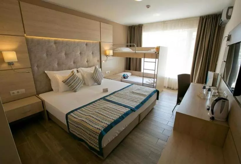 ホテル Royal Bay Resort   All Inclusive And Free Beach Accsess