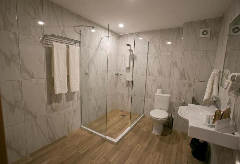 هتل Royal Bay Resort All Inclusive And Free Beach Accsess