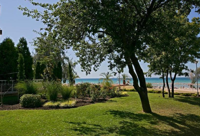 هتل Royal Bay Resort All Inclusive And Free Beach Accsess