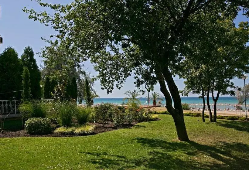 ホテル Royal Bay Resort   All Inclusive And Free Beach Accsess