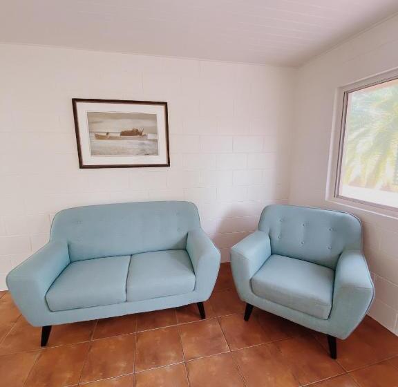 ユースホステル Dolphins Backpackers