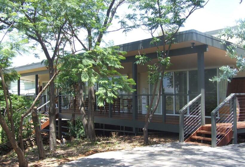 Bed and Breakfast Bulwarra Accommodation   Heritage Studio