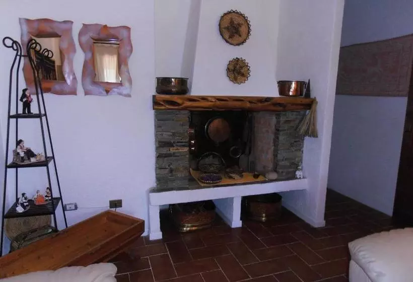 Aamiaismajoitus (B&B) La Dea Madre