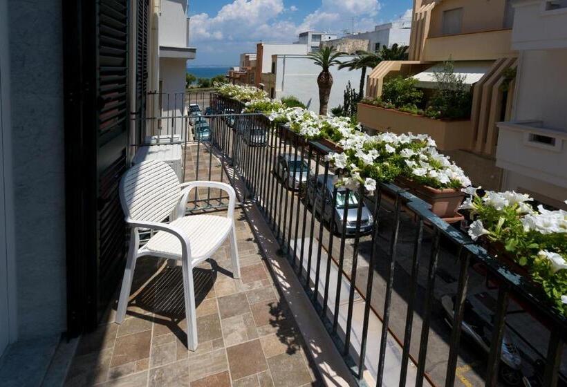 Bed and Breakfast L'uomo E Il Mare