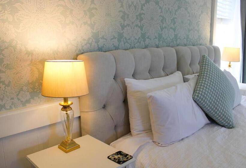 تختخواب و صبحانه Windarra On High