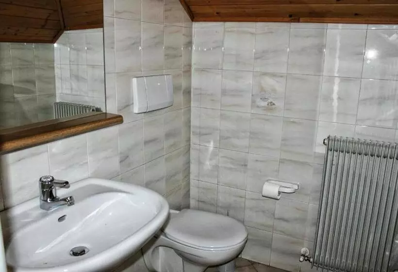 هتل Albergo Hofer