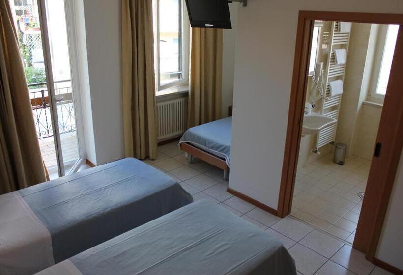 هتل Albergo Hofer