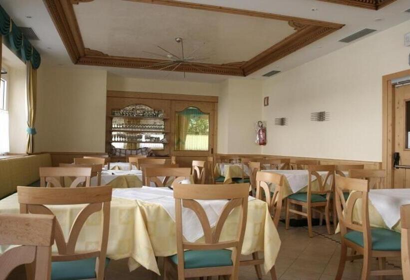 هتل Albergo Hofer