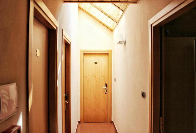 هتل Albergo Hofer