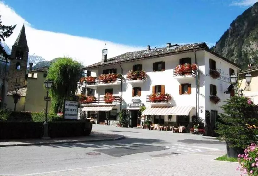 Hotelli Bucaneve