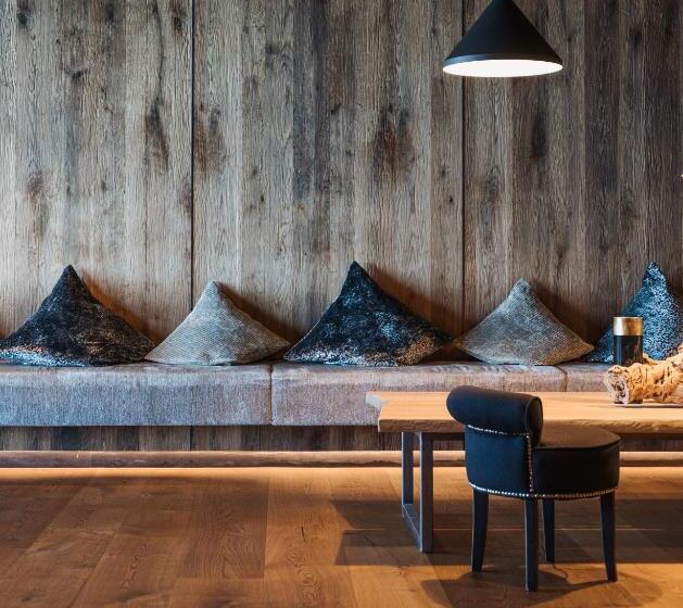 בית מלון כפרי Chalet Mirabell