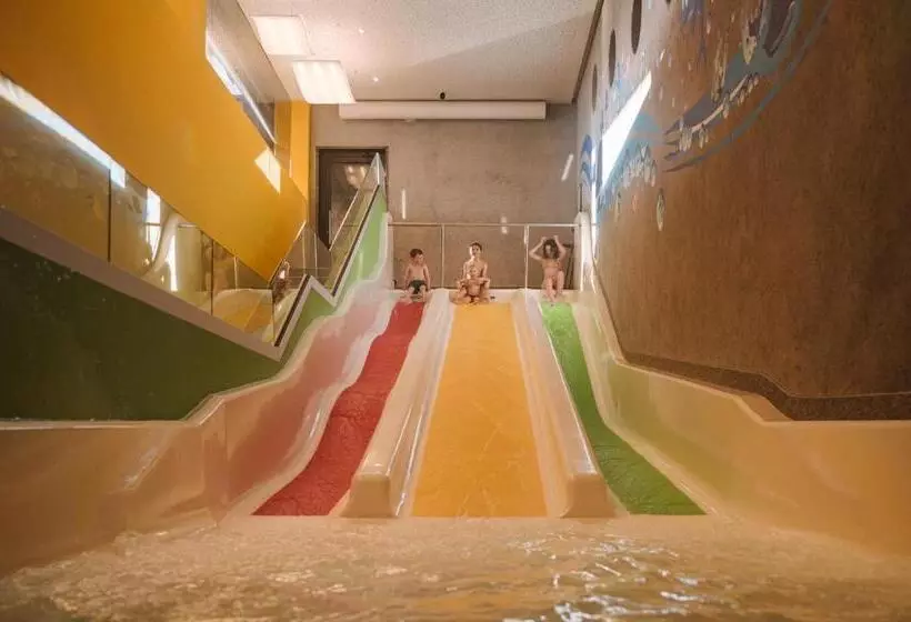 ホテル Chalet Mirabell
