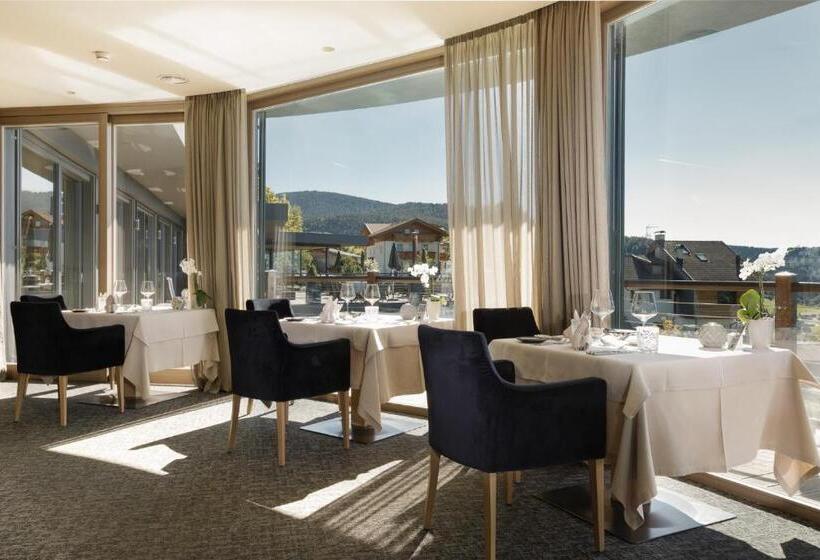 בית מלון כפרי Chalet Mirabell