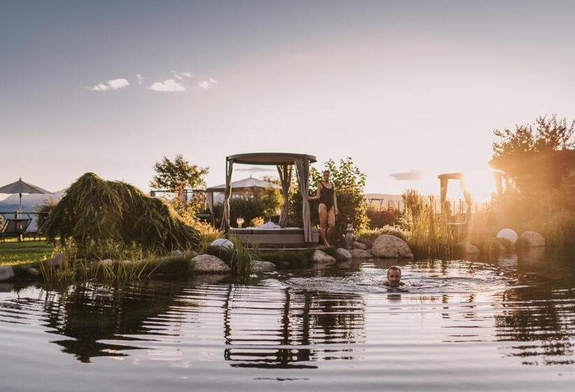 בית מלון כפרי Chalet Mirabell