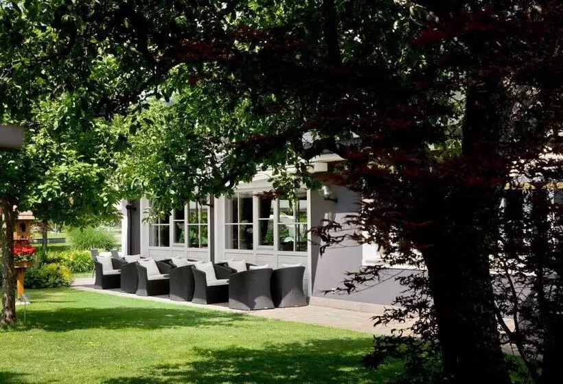 Hotelli Engels Park