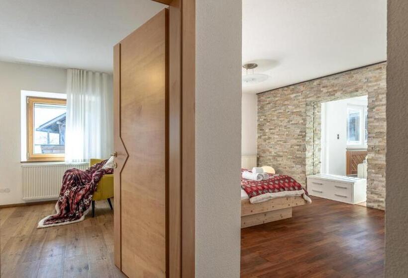 酒店 Kronplatzer Hof