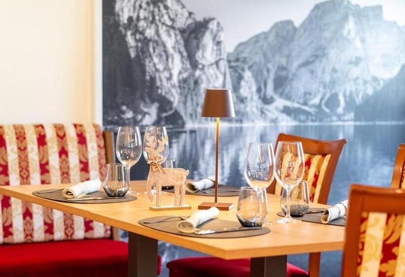 酒店 Kronplatzer Hof