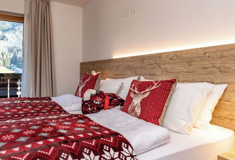 酒店 Kronplatzer Hof