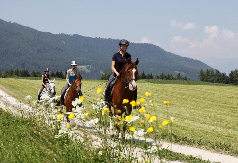 Landhotel Tharerwirt