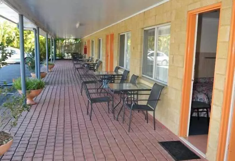 Mango Tree Motel