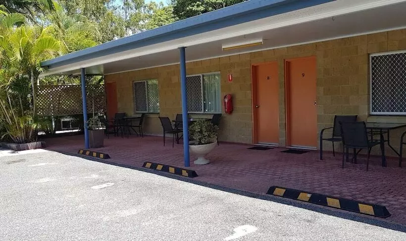 Mango Tree Motel