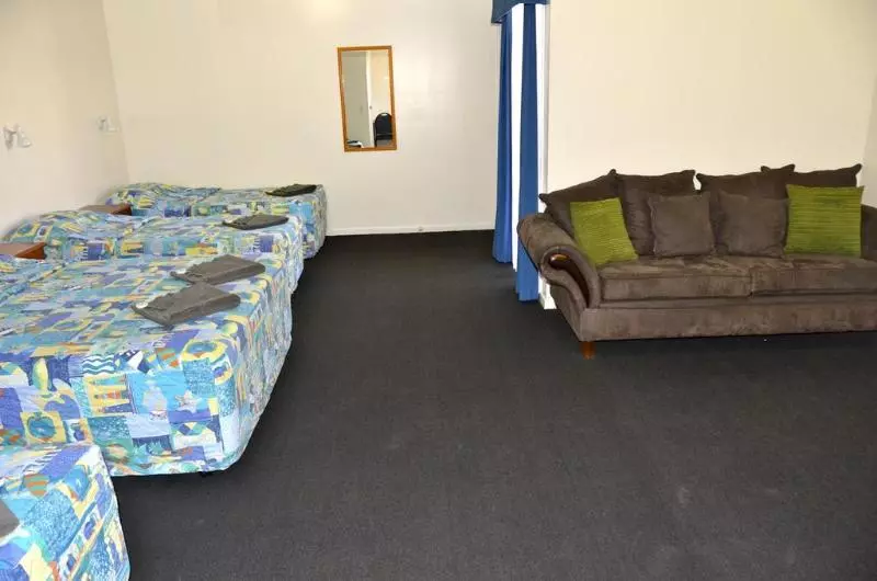 مُتل Charleville Waltzing Matilda Motor Inn