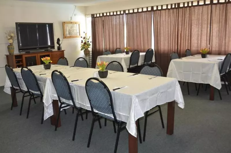 مُتل Charleville Waltzing Matilda Motor Inn